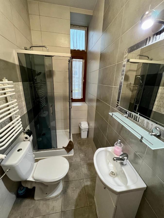 Apartamenty Ostrowiec - Pokoje Goscinne Centrum Ostrowiec Swietokrzyski Luaran gambar