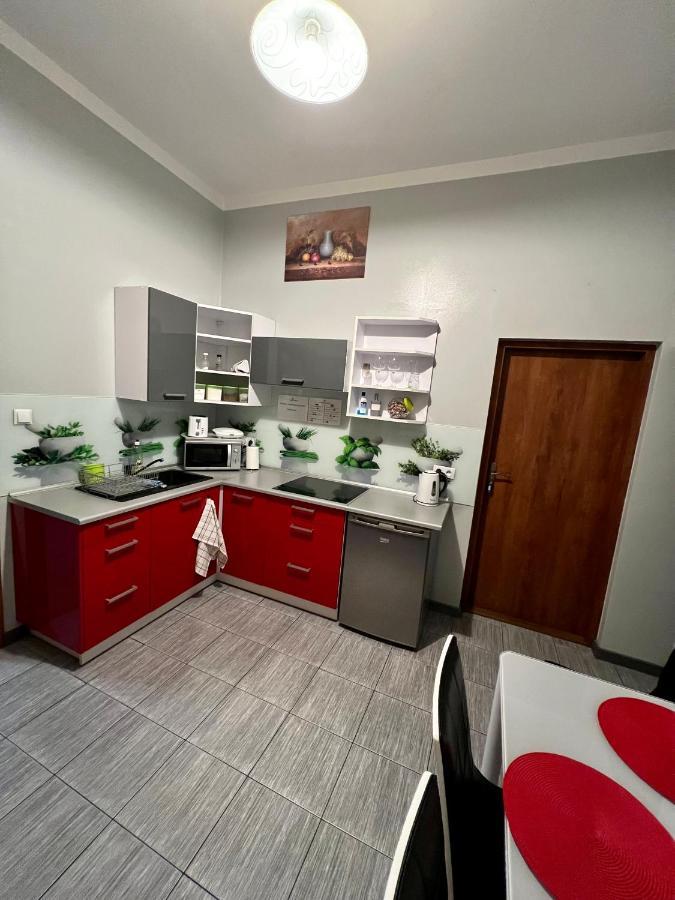Apartamenty Ostrowiec - Pokoje Goscinne Centrum Ostrowiec Swietokrzyski Luaran gambar