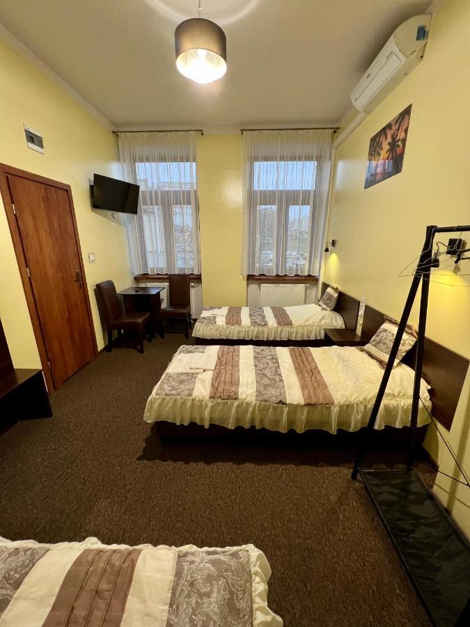 Apartamenty Ostrowiec - Pokoje Goscinne Centrum Ostrowiec Swietokrzyski Luaran gambar