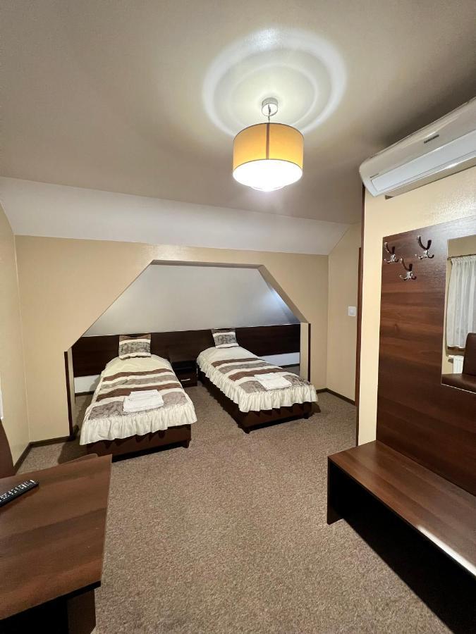 Apartamenty Ostrowiec - Pokoje Goscinne Centrum Ostrowiec Swietokrzyski Luaran gambar