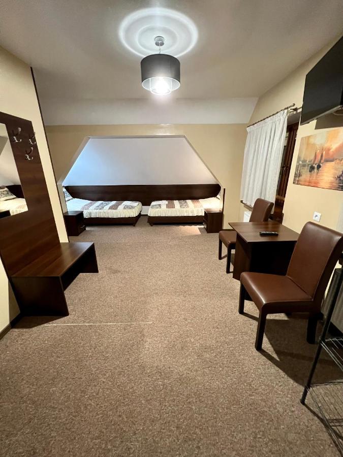 Apartamenty Ostrowiec - Pokoje Goscinne Centrum Ostrowiec Swietokrzyski Luaran gambar